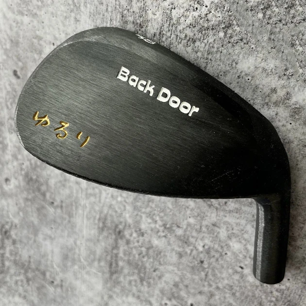 Yururi Back Door Wedge 1 Yururi Back Door Wedge